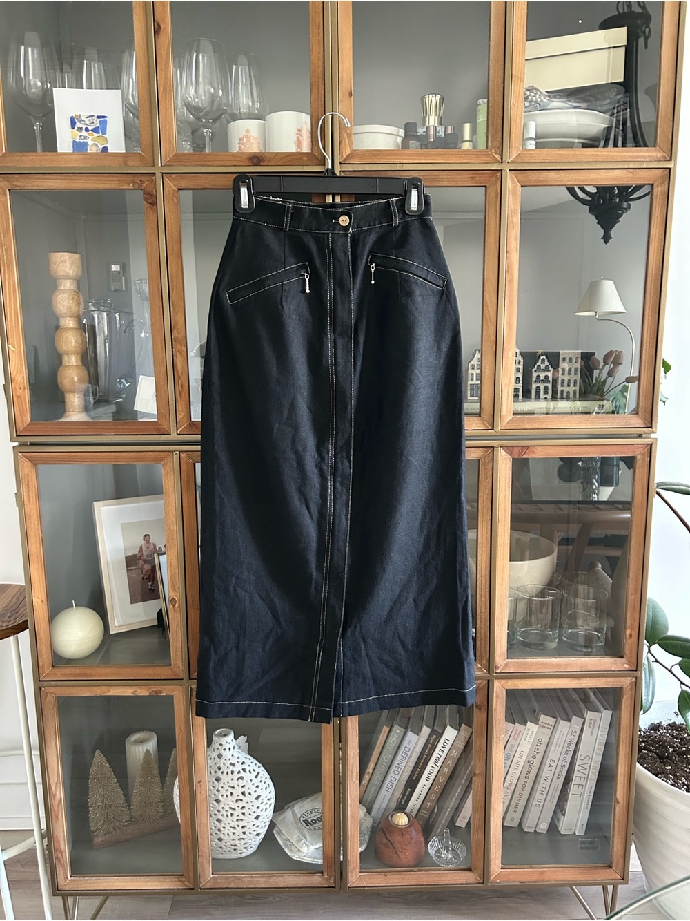 Vintage Midi Linen Skirt with Front Zip Detail